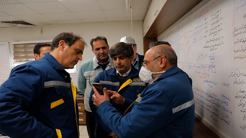 بازدید مدیرعامل گروه فولاد از واحد اسید شویی ناحیه نورد سرد و واحد ابزار دقیق