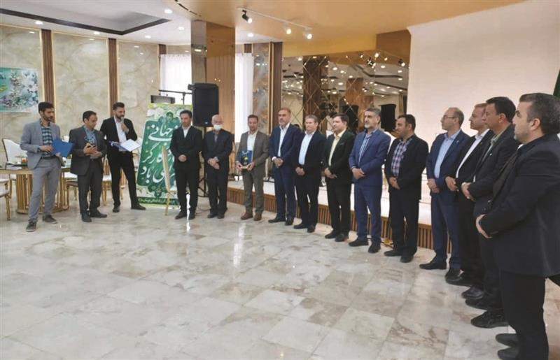 تجلیل از مدیرعامل و كارگران نمونه شركت فولادسنگ در سومین جشنواره امتنان